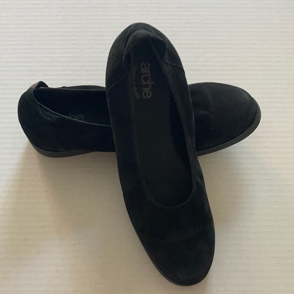 ARCHE black suede shoes. Made in France. Size 8 - Picture 1 of 8